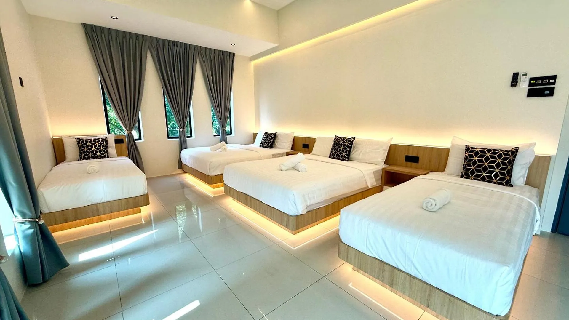 Lyl Evenhill Private Pool-18-23Pax 5Br Villa Ipoh Malaysia