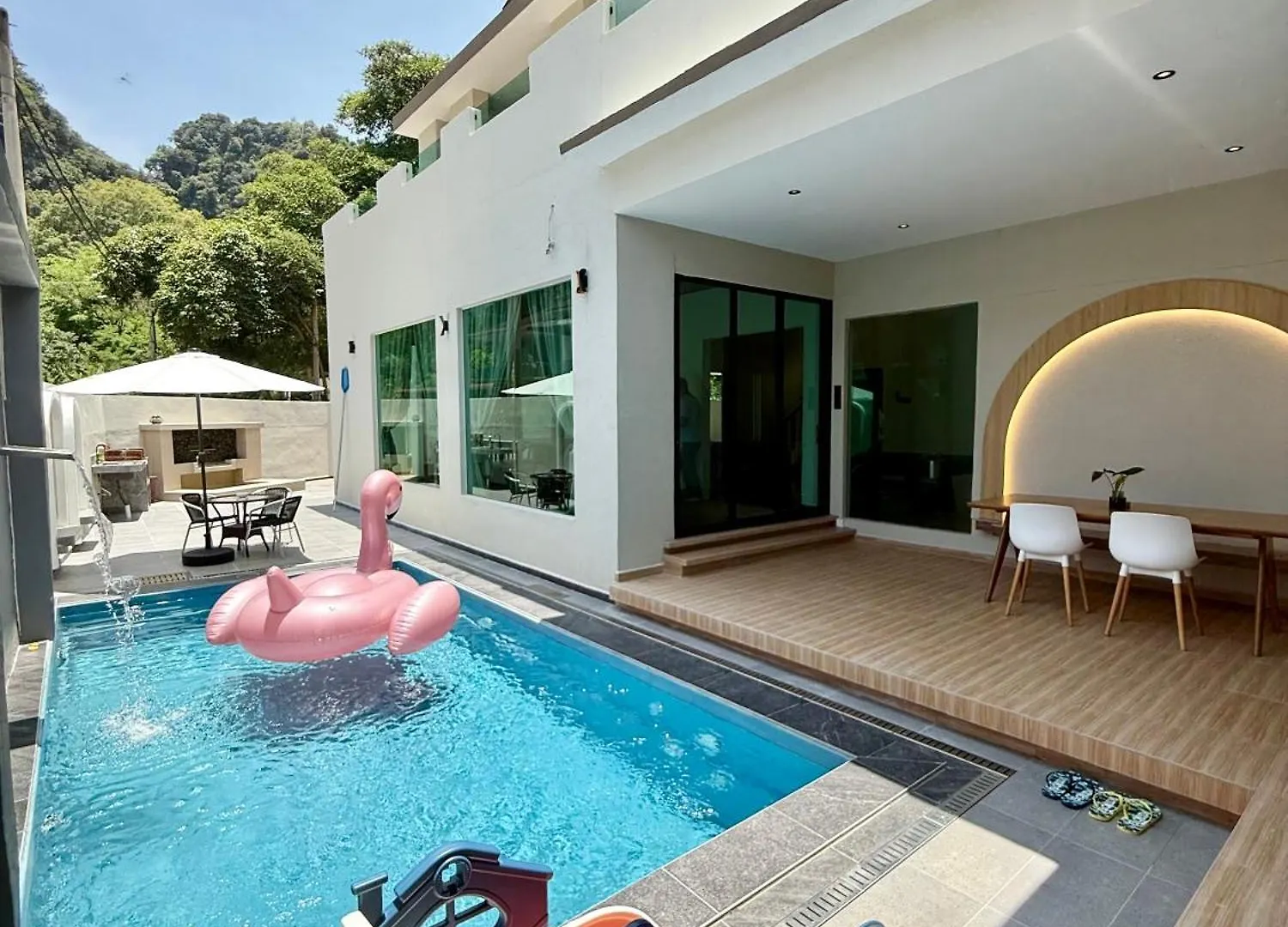 Lyl Evenhill Private Pool-18-23Pax 5Br Villa Ipoh